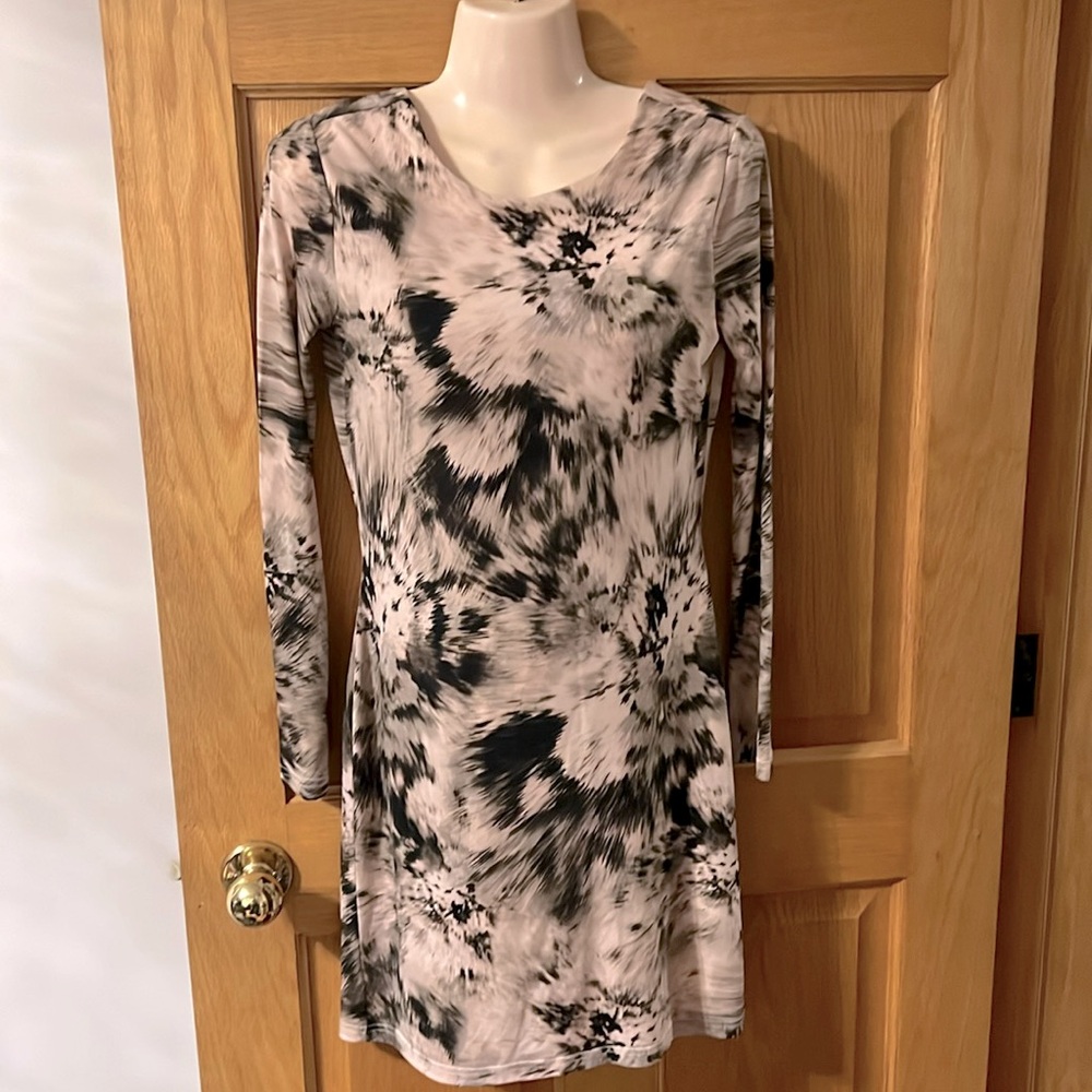 JLo Jennifer Lopez long sleeve midi dress